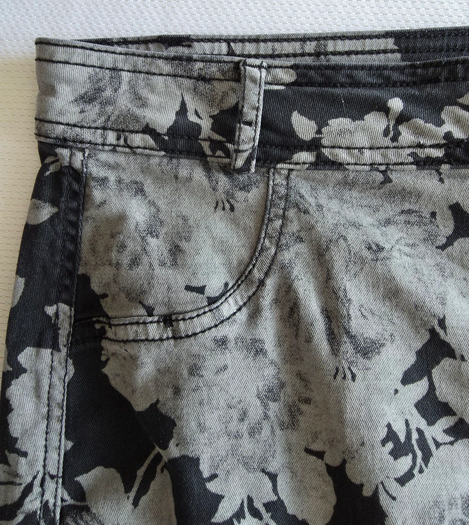 Falda recta con estampado floral negro y gris L 42 falda de algodón elástico – photo 4